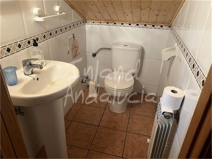 Image No.5-4 Bed House for sale