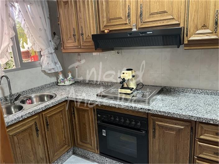 Image No.6-3 Bed House for sale