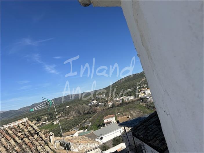Image No.3-4 Bed House for sale