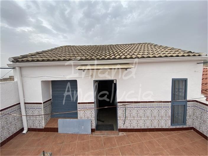 Image No.8-3 Bed House for sale