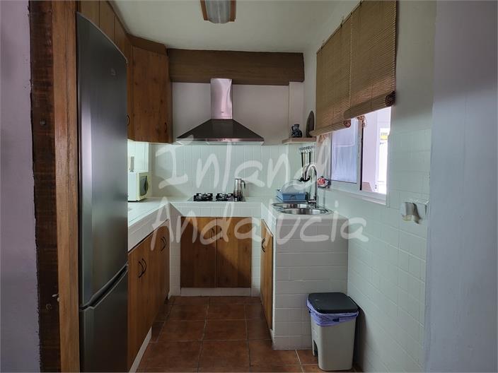 Image No.4-2 Bed House for sale