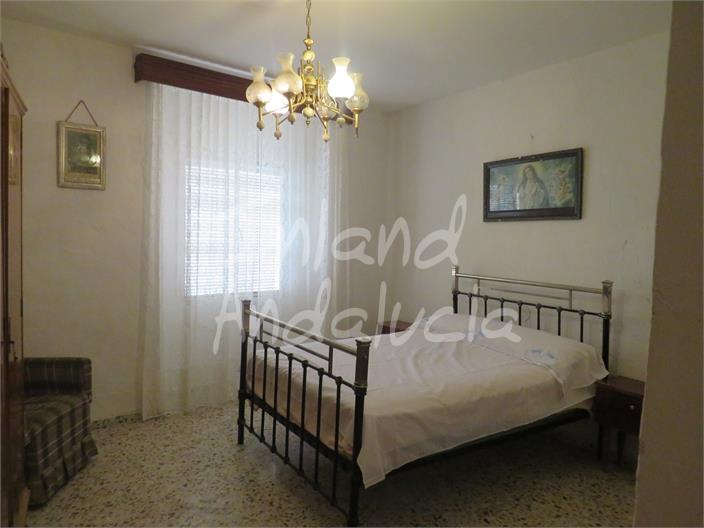 Image No.5-3 Bed House for sale
