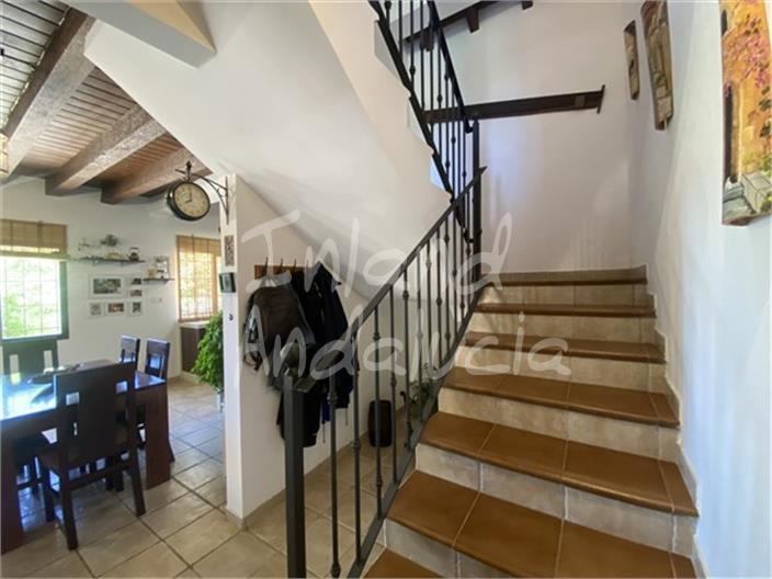 Image No.6-4 Bed Farmhouse for sale