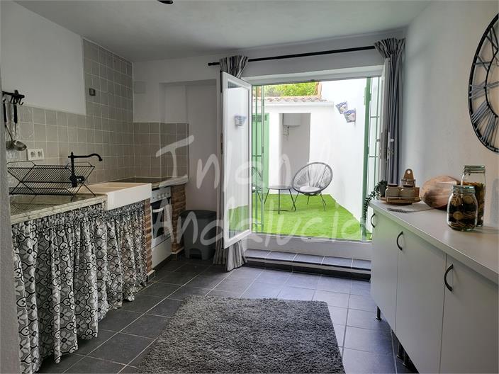 Image No.5-3 Bed House for sale
