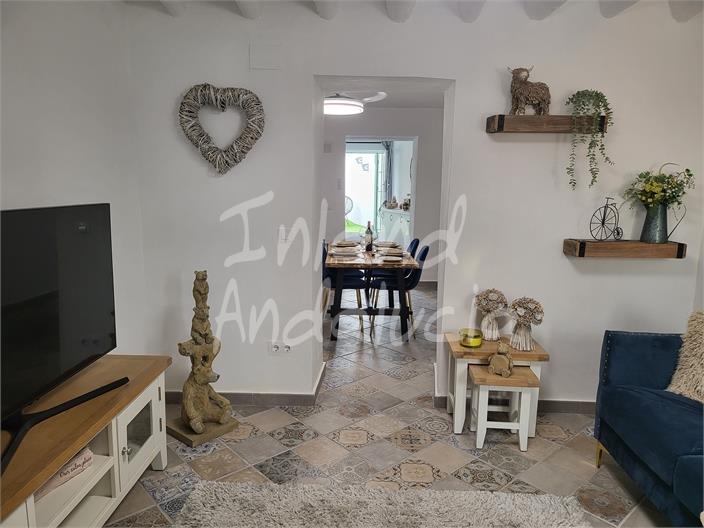 Image No.7-3 Bed House for sale