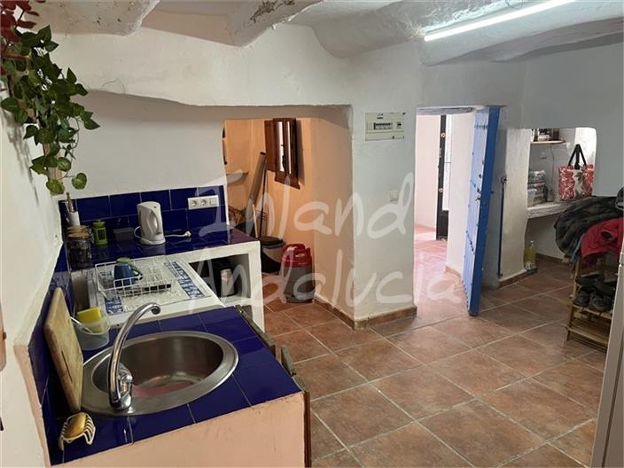 Image No.7-3 Bed House for sale