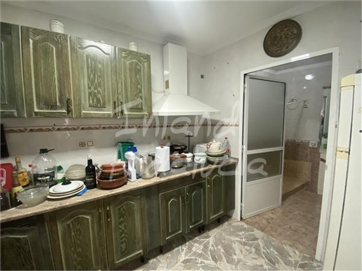 Image No.6-5 Bed House for sale