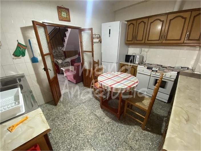 Image No.5-4 Bed House for sale