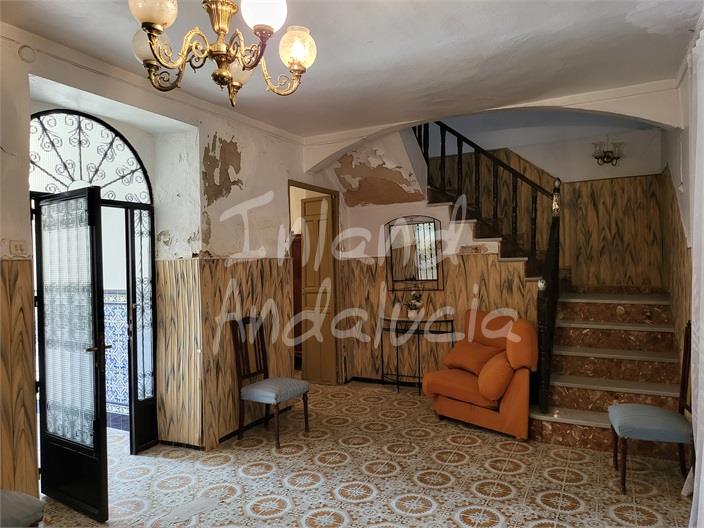Image No.6-4 Bed House for sale