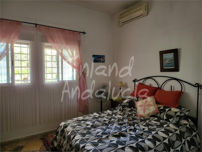 Image No.10-4 Bed Villa for sale