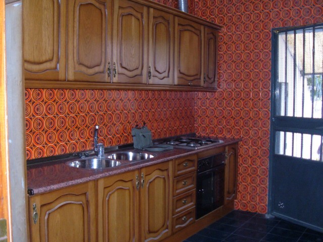 Image No.8-6 Bed Townhouse for sale
