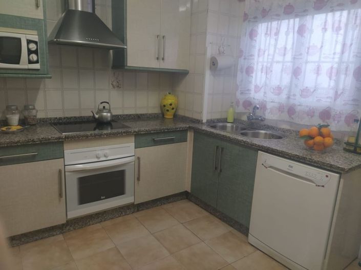 Image No.11-5 Bed Townhouse for sale