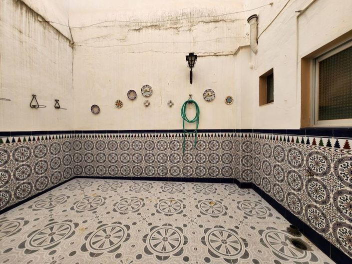 Image No.13-4 Bed Townhouse for sale