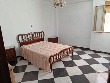 full145247366869329