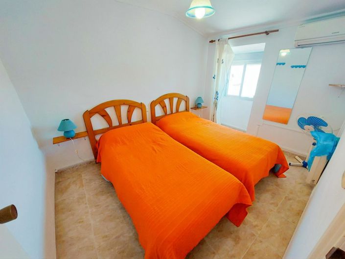 Image No.30-4 Bed Townhouse for sale