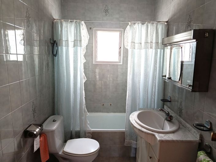 Image No.9-3 Bed Townhouse for sale