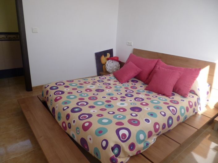 Image No.20-4 Bed Townhouse for sale
