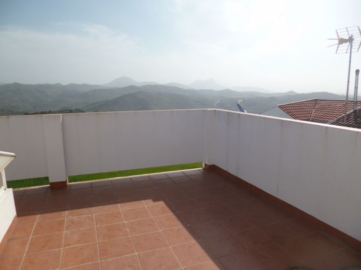 Image No.4-4 Bed Townhouse for sale