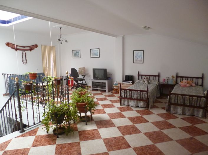 Image No.21-5 Bed Property for sale