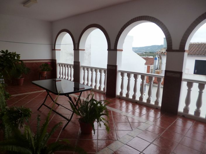 Image No.22-5 Bed Property for sale
