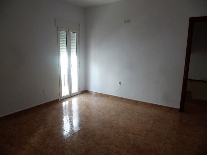 Image No.9-5 Bed Property for sale