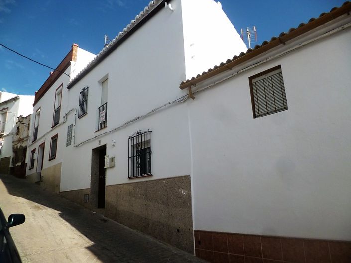 Image No.19-5 Bed Property for sale