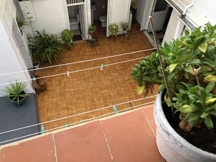 Image No.22-6 Bed Townhouse for sale