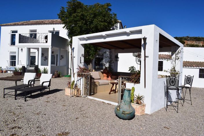 Image No.18-10 Bed Country House for sale