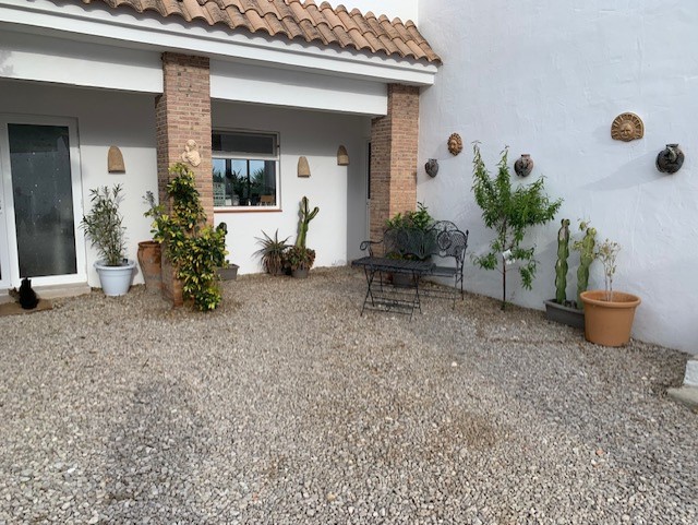 Image No.35-10 Bed Country House for sale