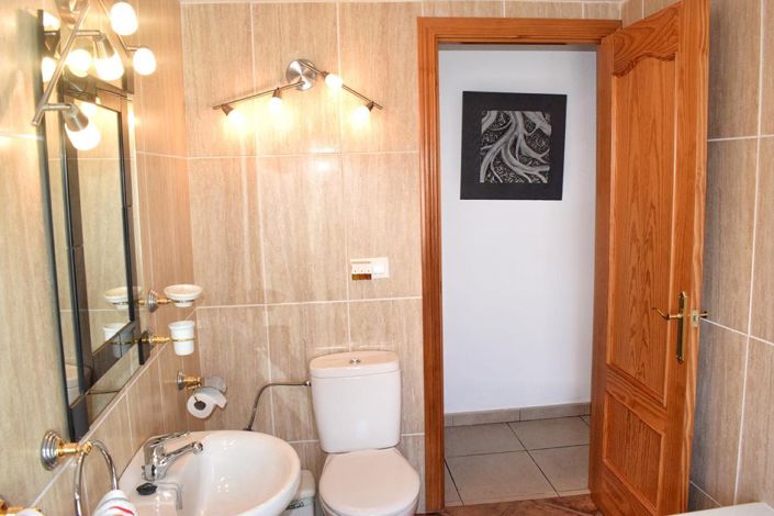 Image No.45-10 Bed Country House for sale