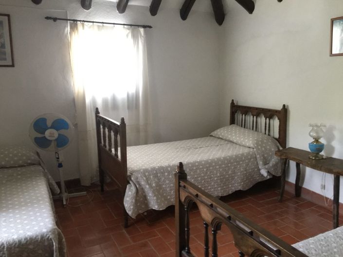 Image No.12-2 Bed Country House for sale