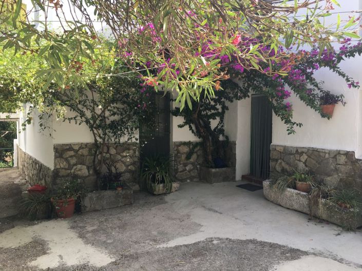 Image No.20-2 Bed Country House for sale