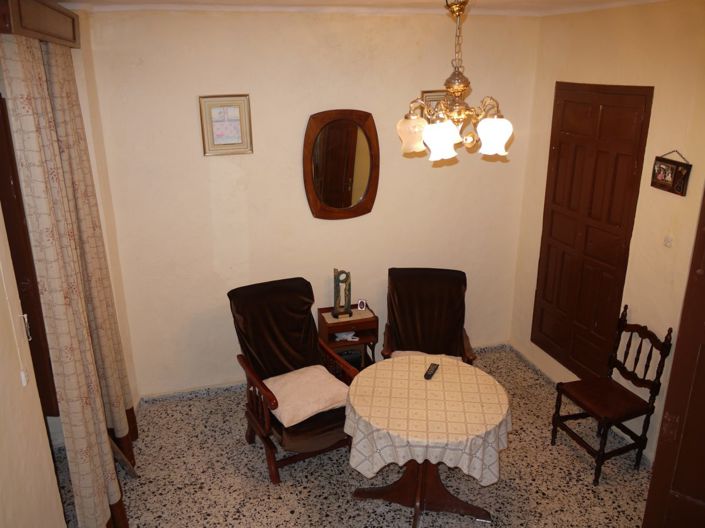 Image No.30-2 Bed Townhouse for sale