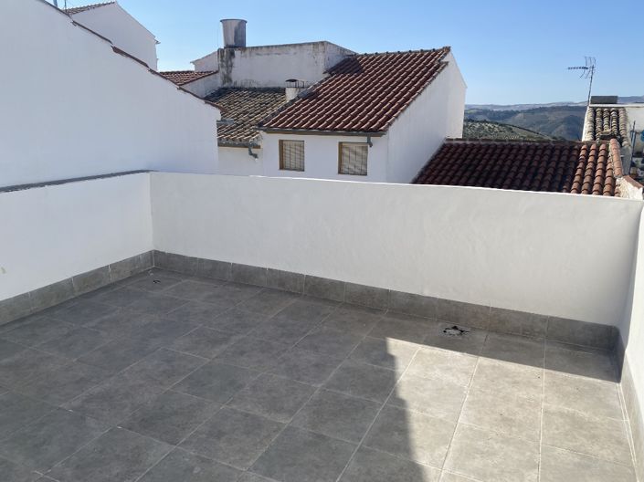 Image No.22-3 Bed Property for sale