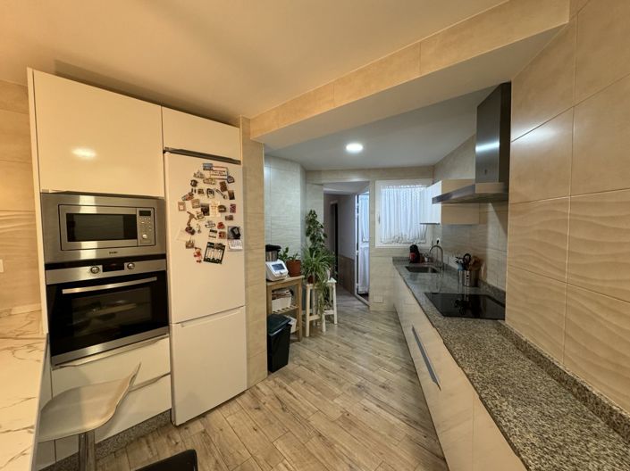 Image No.5-3 Bed Property for sale