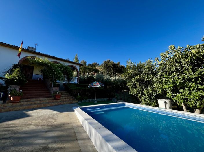 Image No.15-4 Bed Property for sale