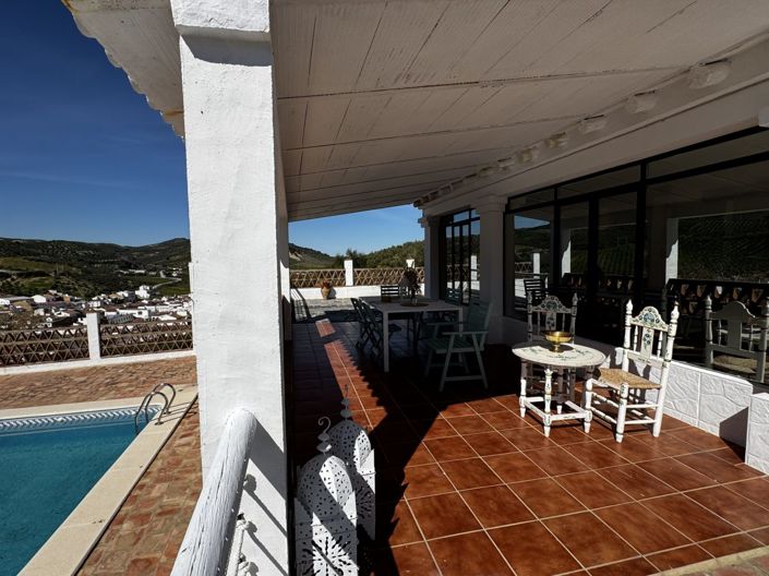 Image No.5-3 Bed Property for sale