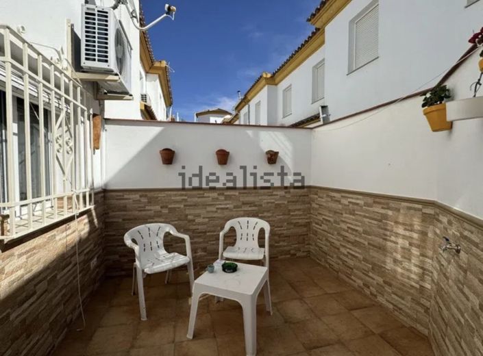 Image No.6-3 Bed Property for sale