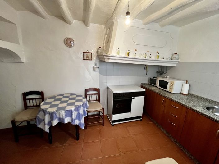 Image No.11-4 Bed Property for sale