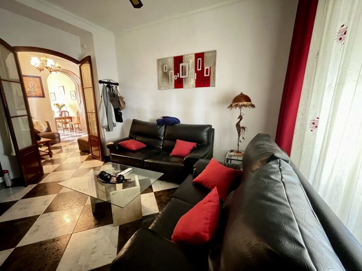 Image No.13-4 Bed Property for sale