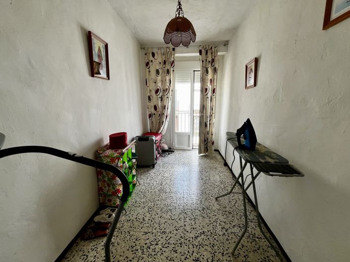 Image No.23-4 Bed Property for sale