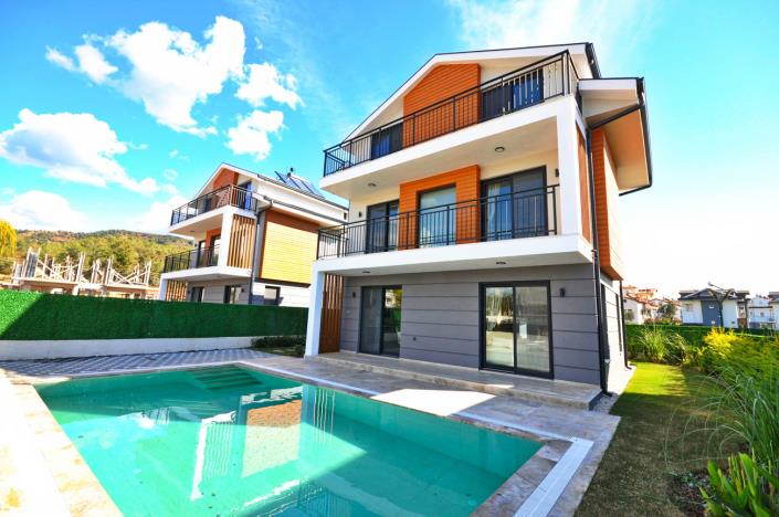 Image No.2-4 Bed House/Villa for sale