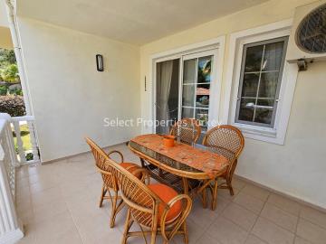 C_Front-Terrace--6-