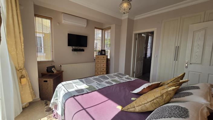 Image No.49-3 Bed Villa for sale
