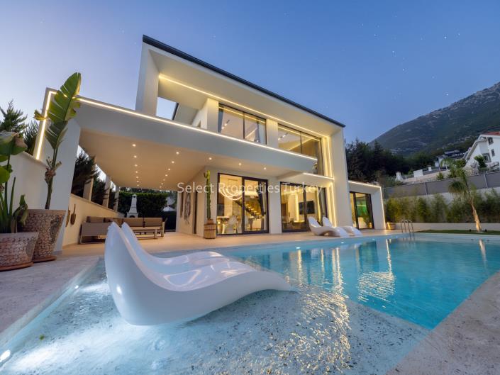 Image No.5-5 Bed Villa / Detached for sale