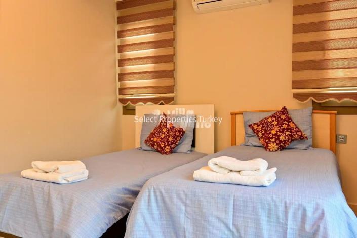 Image No.24-Villa / Independiente con 4 dormitorios en venta