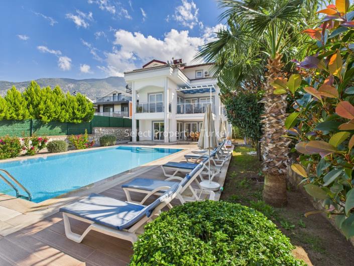Image No.51-4 Bed Villa / Detached for sale