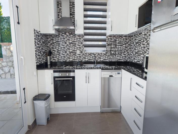 Image No.12-4 Bed Villa / Detached for sale