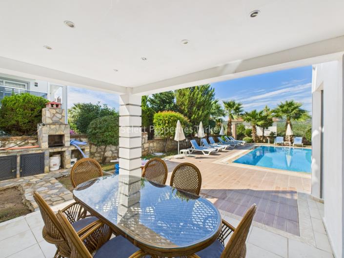 Image No.18-4 Bed Villa / Detached for sale