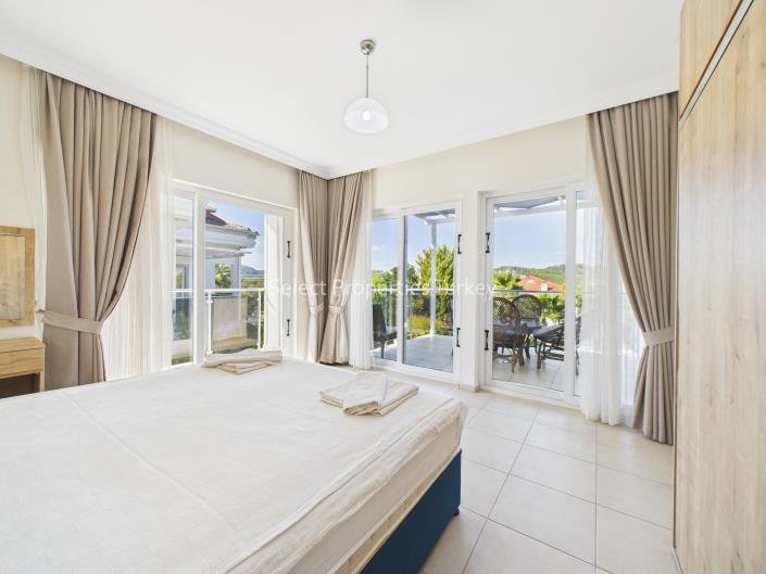 Image No.26-4 Bed Villa / Detached for sale